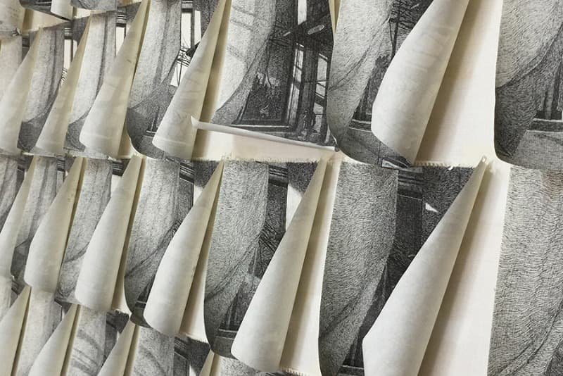 서른다섯 날 그날의 기억 · 종이에 펜 · 94.8×180.8cm 35점(장당 23.7×21.2cm) · 2018