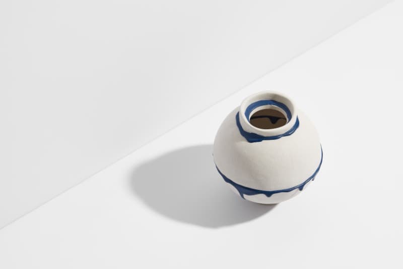 Colle- Yanggu Moon Jar · Porcelain · Ø105 x  h145(mm) · 2020 · Colle- Yanggu Moon Jar · Porcelain