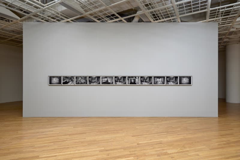 별자리표 · 흑백사진 · 각 52.5 x 36.5 cm · 2017 (출처= 아트선재센터) · a constellation · black-and-white photos