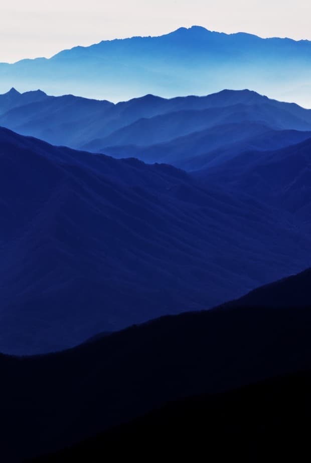 Blue Mountain 2147 · Archival Pigment Print on Hanji · 160X107cm · 2021 (이미지 제공 = 자하미술관) · Blue Mountain 2147 · Archival Pigment Print on Hanji
