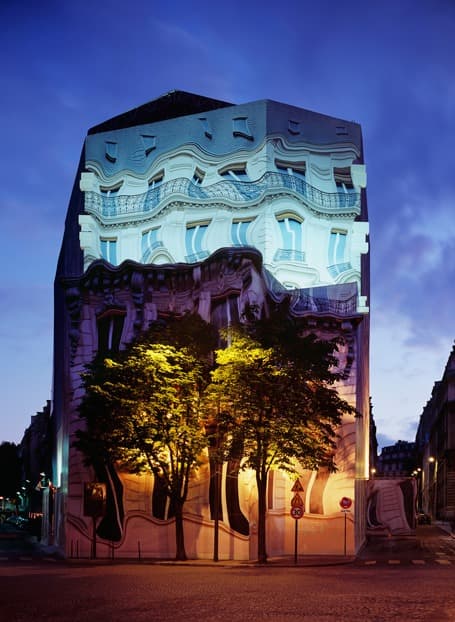 Melting · Chromogenic Print · 205x150cm · Take 2008, Print 2010 (출처= 아트스페이스J) · Melting · Chromogenic Print