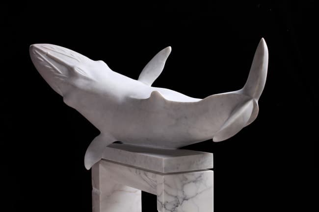 Mobi-dick · White Marble · 104 x 96 x 39cm · 2013 (출처= 모산조형미술관)
