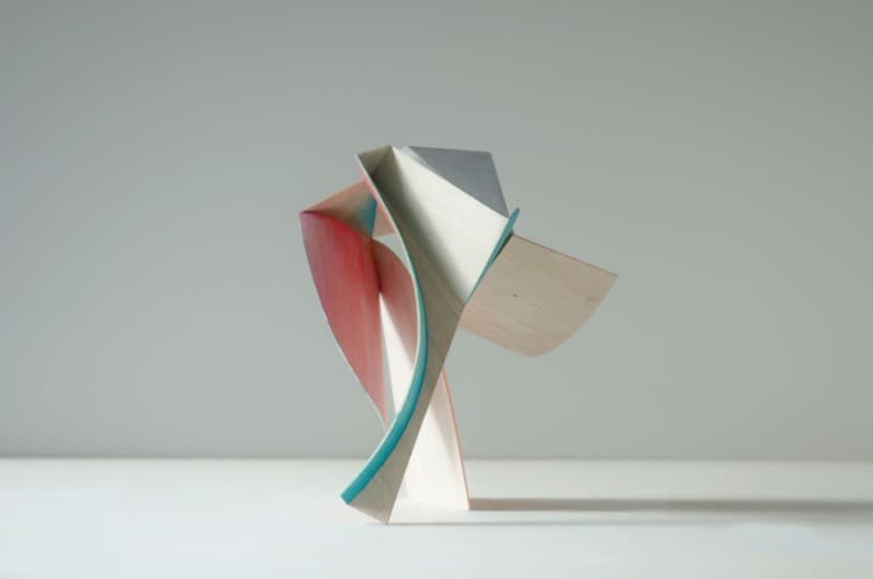 Flower · Balsa, acrylic paint · 35 cm (h) · 2021 (출처= PKM갤러리) · Flower · Balsa, acrylic paint