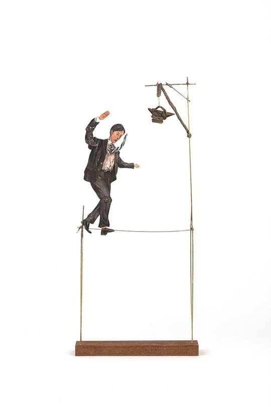 쿵 하면 흔들리는 세계 · paint on paper, copper wire, steel wire, wood · dimensions variable · 2021 (출처= OCI미술관) · A world that shakes when you thump · paint on paper, copper wire, steel wire, wood