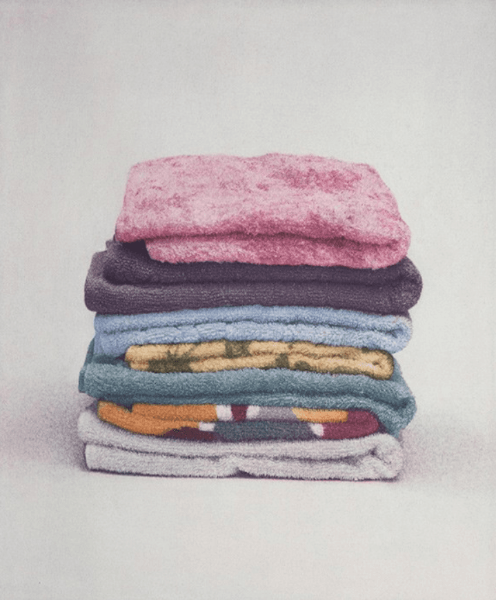Towels 11 · Gum Bichromate Print · 60X50 cm, Edition of 5 · 2014 (출처= 김수강 홈페이지) · Towels 11 · Gum Bichromate Print