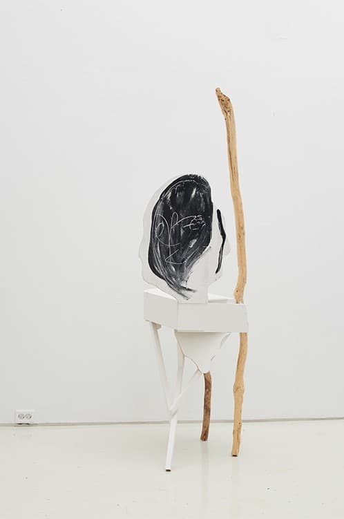 노자의 지팡이 · 나무, 합판 · 205(h)x54x57cm · 2019 (출처= 학고재 아트센터)