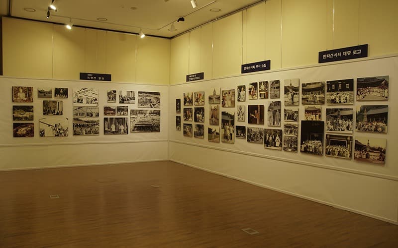 전시전경 · (출처= 월정사 성보박물관) · exhibition view