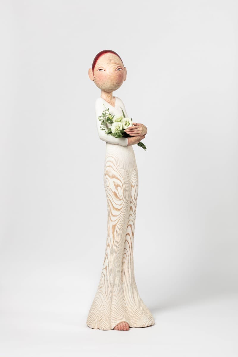 그대에게 모두 드리리 · 소나무 · 121 x 33 x 35cm · 2021 (이미지 제공 = 아트사이드갤러리)
