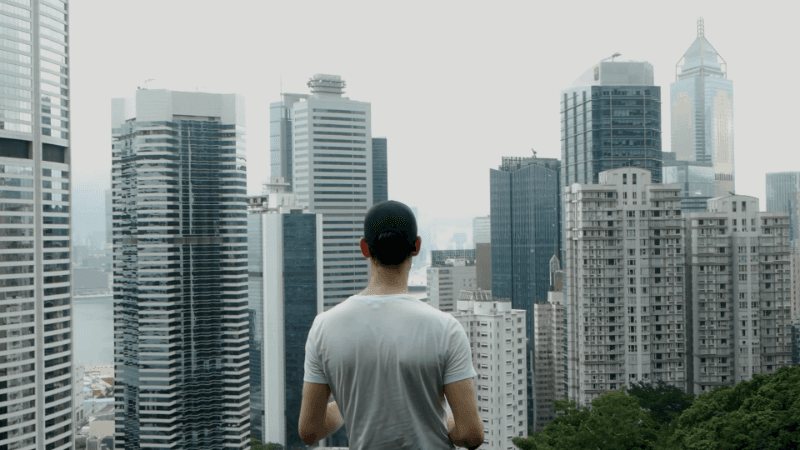 모든 사람은 수수께끼 · 싱글채널비디오, 사운드, 컬러 · 18'8'’ · 2019 (출처= 경남도립미술관)