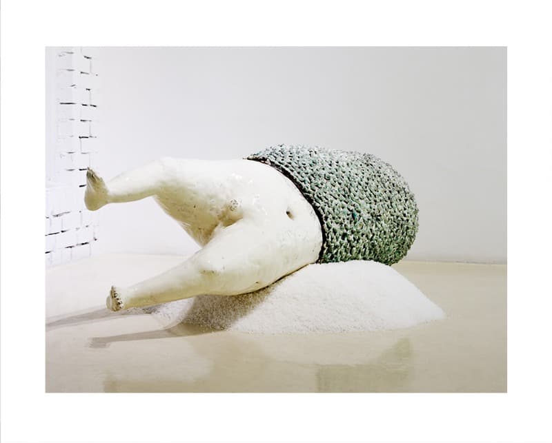 Boy · galzed ceramic, sea salt · Size Variable · 2021 (출처= 파라다이스집) · Boy · galzed ceramic, sea salt