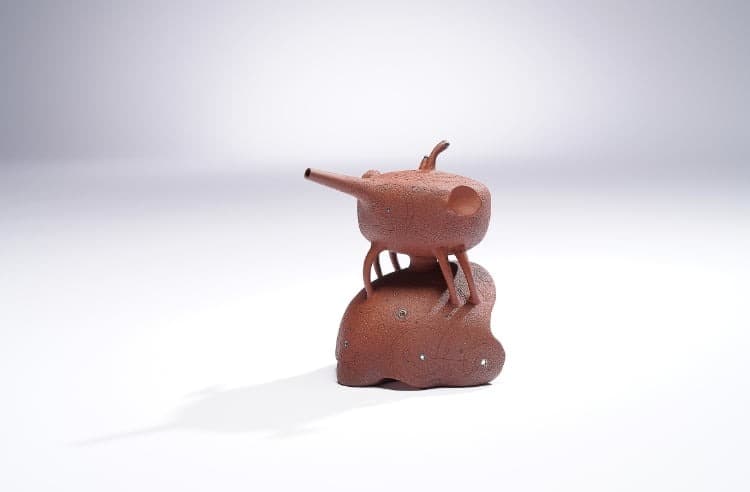 <금상> 쭈오 밍쑨, 호문큘러스-LR(찻주전자) · (출처=KICB) · Ming-Shun Cho, Homunculus-LR(teapot)