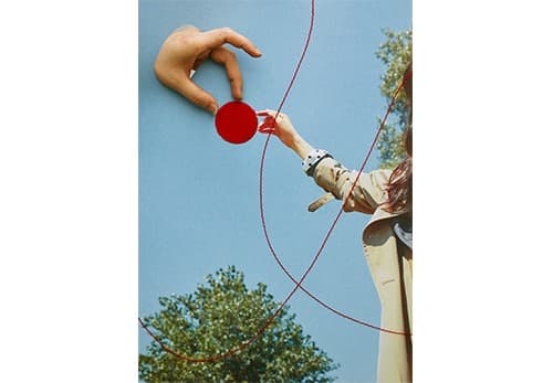 Finger Play_The way we hold hands-009 · Digital Pigment Print · 140 x 100cm · 2020 (출처= 아트스페이스J) · Finger Play_The way we hold hands-009 · Digital Pigment Print