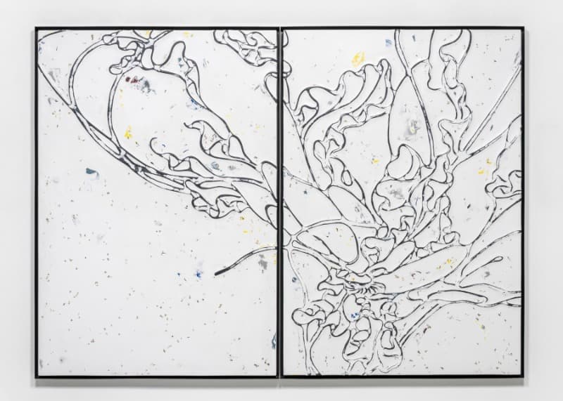Perdu LXXXVll · Mother of pearl, acrylic paint on wooden base panel, steel frame · Diptych 163 x 226 x 6.5 cm framed · 2021 (출처=BB&M) · Perdu LXXXVll · Mother of pearl, acrylic paint on wooden base panel, steel frame