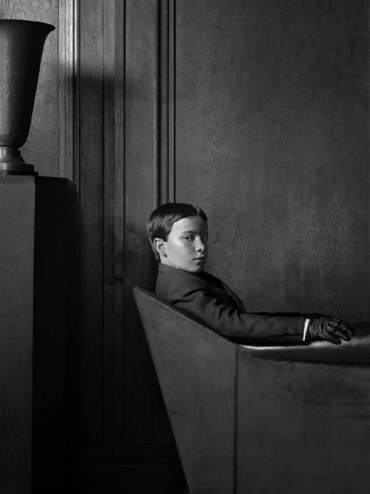Berlin Portrait 1, 2012. Carbon print · ©어윈 올라프, Erwin OLAF 사진제공 공근혜갤러리
