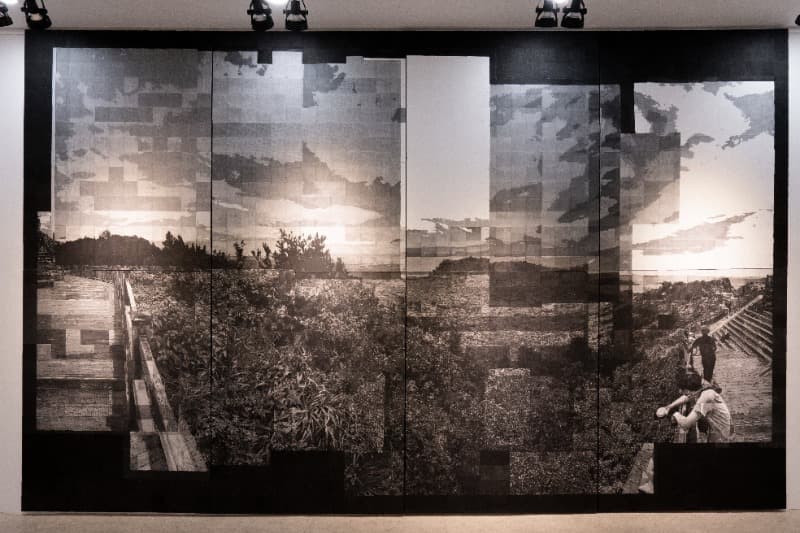다중시점-01 · 캔버스, 종이 위에 잉크 · 324x520cm · 2021 (이미지출처 = 행복북구문화재단) · ink on paper on canvas