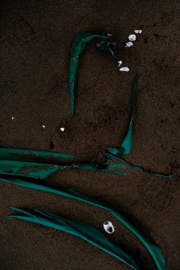최미향, La Mort 1 · Pigment Inkjet Print · 70 x 54cm · 2021 (이미지 제공 = 오혜련) · Choi MiHyang, La Mort 1 · Pigment Inkjet Print