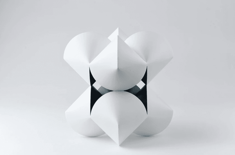 맥시어쳐 20-2 · Urethane paint on Resin · 260X260X350mm · 2020 (이미지출처 = 표갤러리) · maxiature 20-2 · Urethane paint on Resin