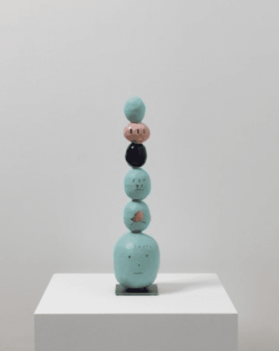 갑빠오, 오래된기도#3 · color on ceramic · 14x12x43cm · 2020 (이미지 출처 = 일우스페이스)