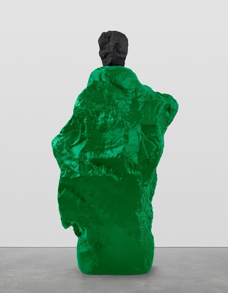 black green monk · Painted bronze · 296.5 x 157 x 122 cm · 2020 (이미지출처 = 국제갤러리) · black green monk · Painted bronze