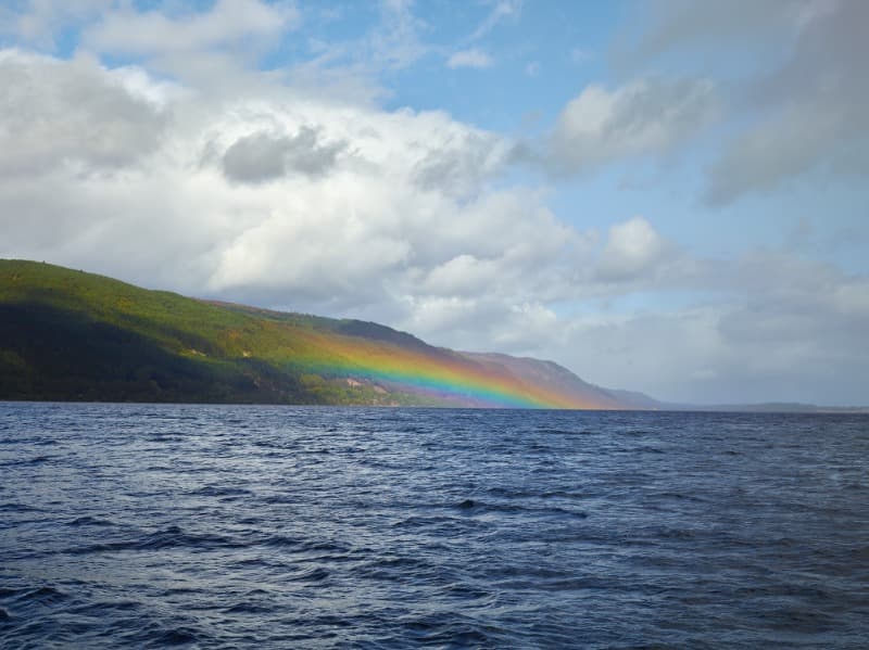 Loch Ness Rainbow · Archival Pigment Print · 120x160cm · 2019 (이미지출처 = 범일운수종점Tiger1/서울) · Loch Ness Rainbow · Archival Pigment Print