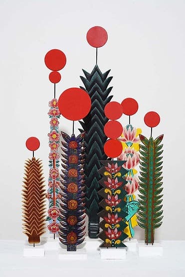 숲 · 목재, 단청 · 100x60x78cm · 2022 · Forest · Wood, Dancheong · 김상돈 · Kim Sang Don · (이미지출처 = 프로젝트 스페이스 미음) · (Source = projectspacemium)
