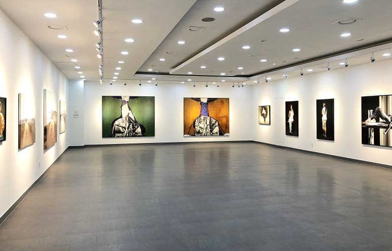 INSAARTPLAZA GALLERY