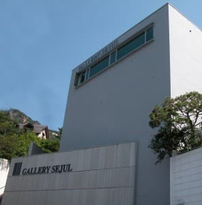 갤러리 세줄