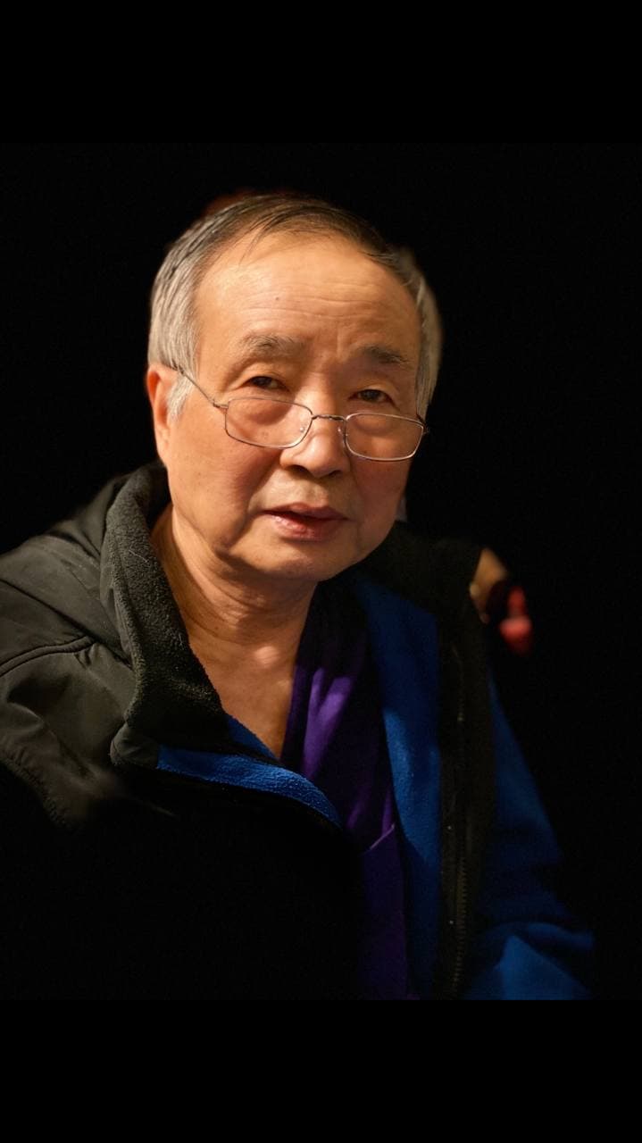 춘이룽 