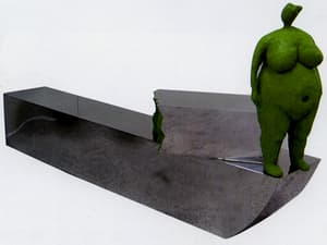 벼랑끝의 여완